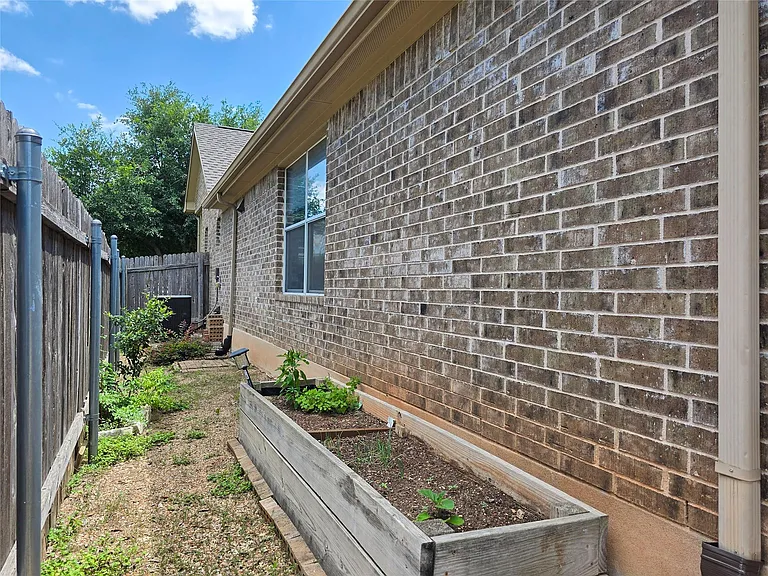 3917 Wilderness Path Bnd — Photo 24
