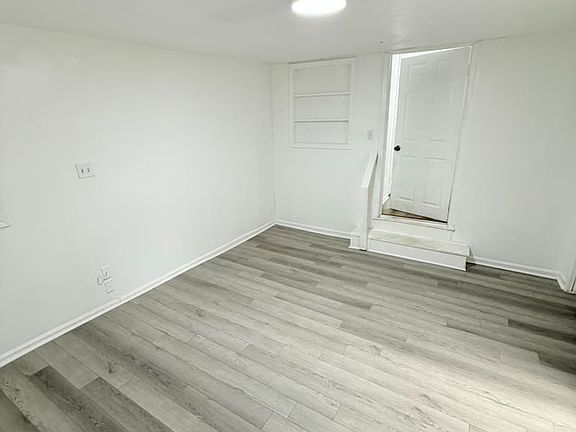 3rd image of 1637 Morson Rd