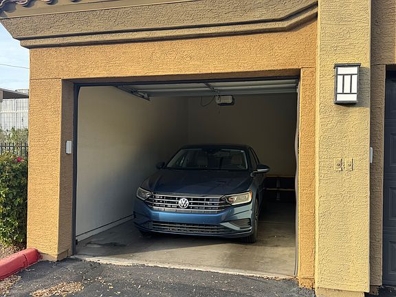 4th image of 5302 E Van Buren St Unit 1053