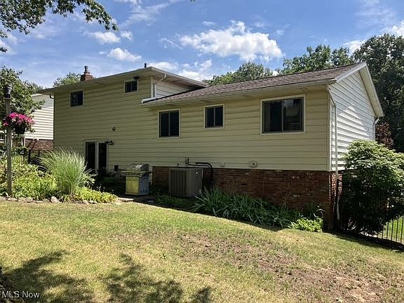 5th image of 6116 Thoreau Dr