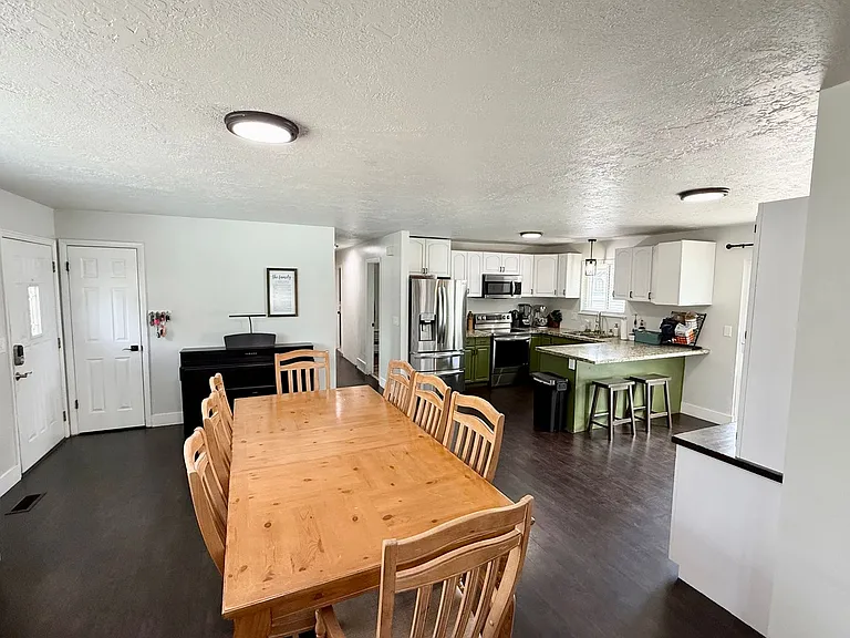 1159 N 250 E — Photo 20