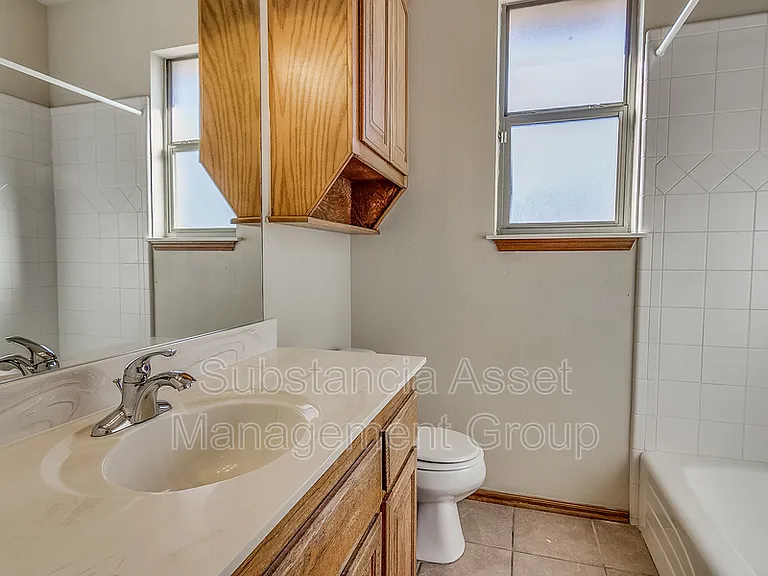 901 NE 26th Ct — Photo 22
