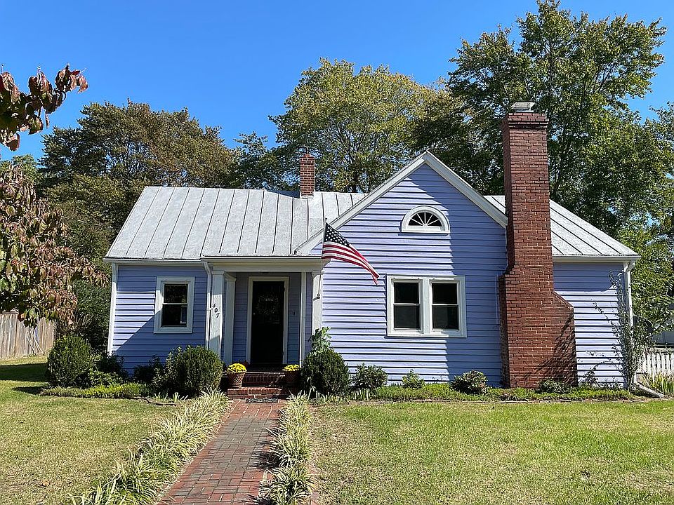 Welcome to 407 S Center St !