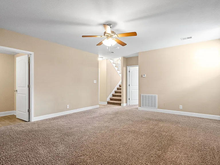 955 Terraceside Cir — Photo 29