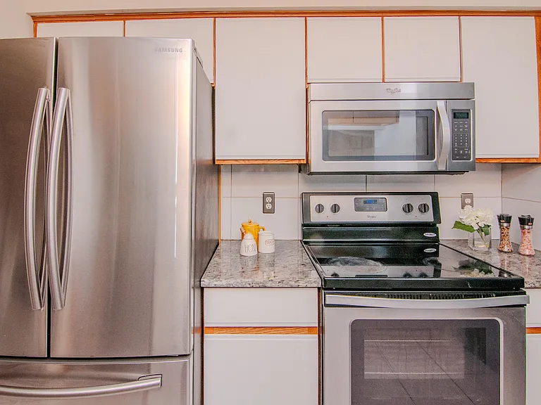 1704 Weatherstone Dr — Photo 18