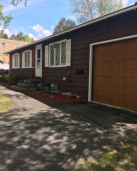 34 Paine St, Berlin, NH 03570 Zillow