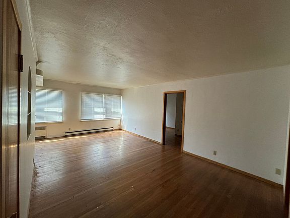 5th image of 1806 W Pacific Ave APT 1