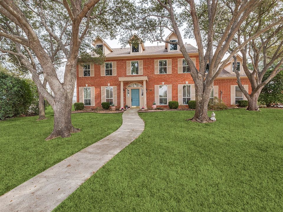 1st image of 307 Chestnut Cove Cir