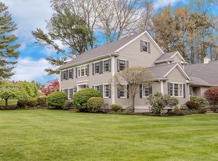 1 Flintlock Dr, Bedford, MA 01730