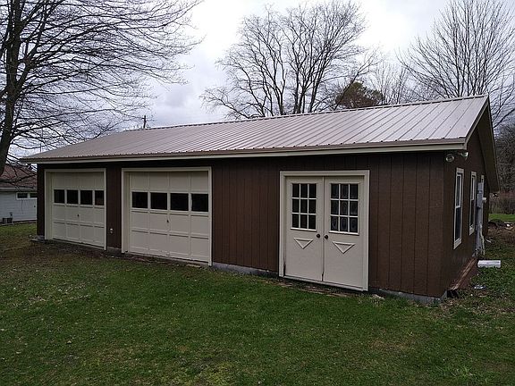 3rd image of 110 Gypsy Rd