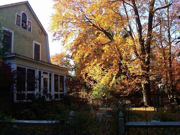 "Courtyard" off Balltown