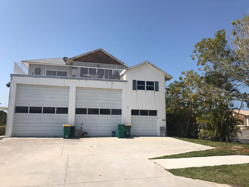 2nd image of 112 Pago Pago Dr E
