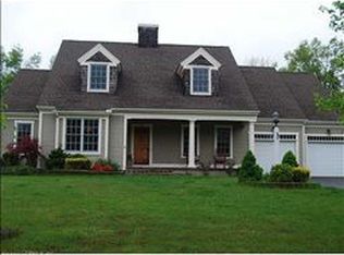 35 Willow Creek Ave, Suffield, CT 06078