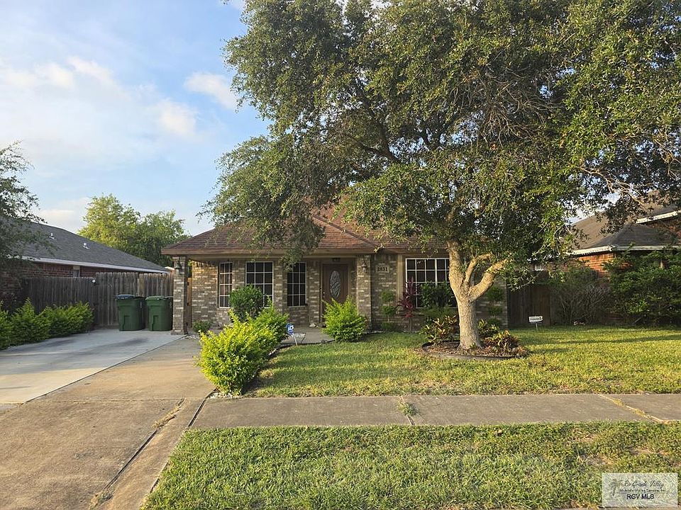 1st image of 2831 Seville Blvd