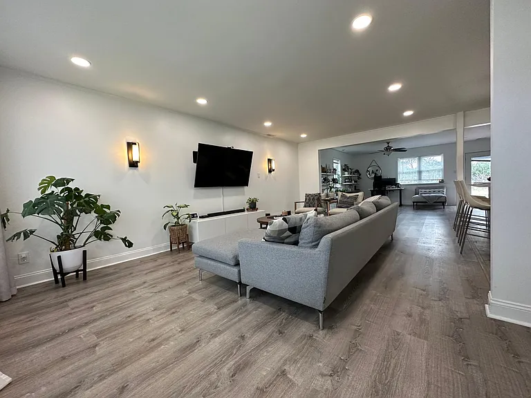3146 Sycamore Ln — Photo 4