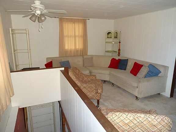 3rd image of 8560 S Pine Point Dr