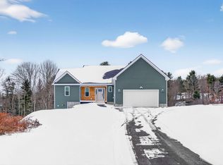 32 Middle Jam Road, Gorham, ME 04038
