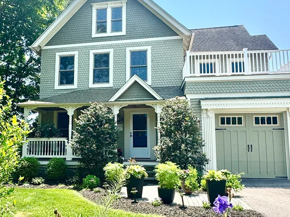 19 Prospect Hill Road, Groton, CT 06340