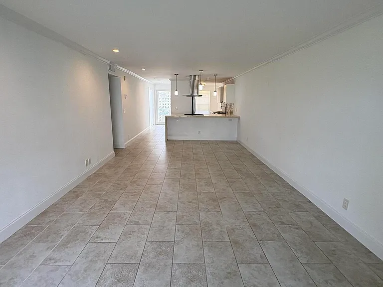 1020 Silk Oak Ter #104 — Photo 9