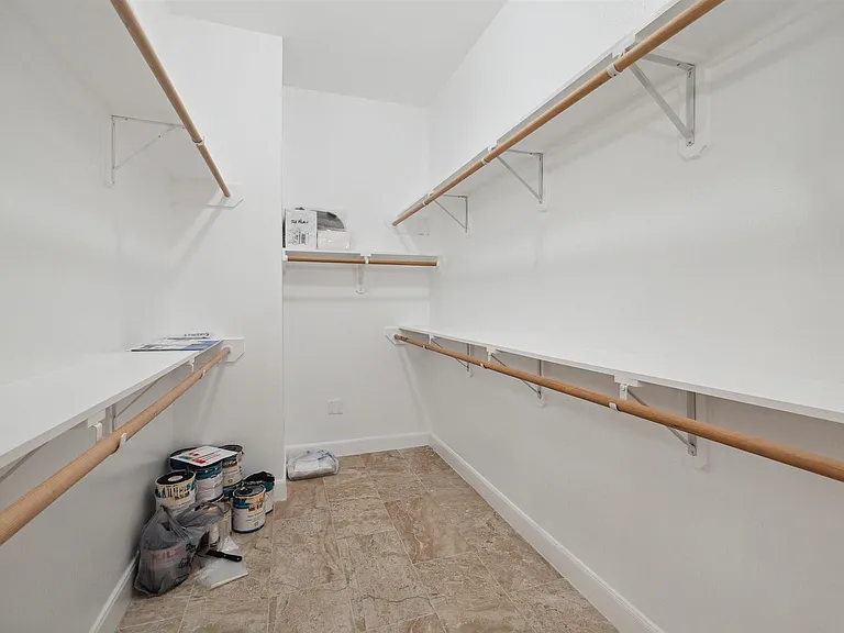 300 Saint Joseph Pkwy #223 — Photo 15