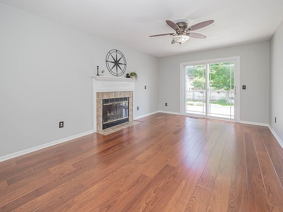 4th image of 7755 Chippewa St