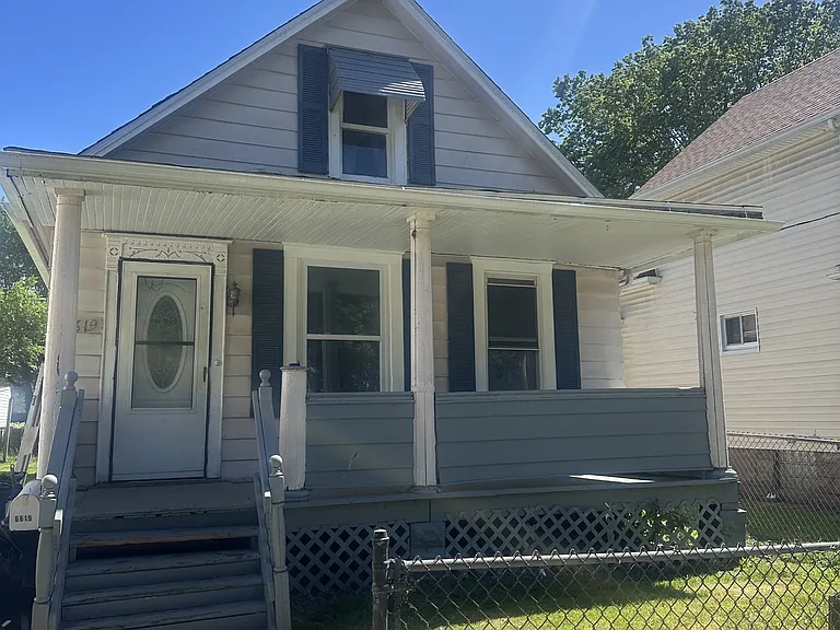 6819 Hope Ave — Photo 1