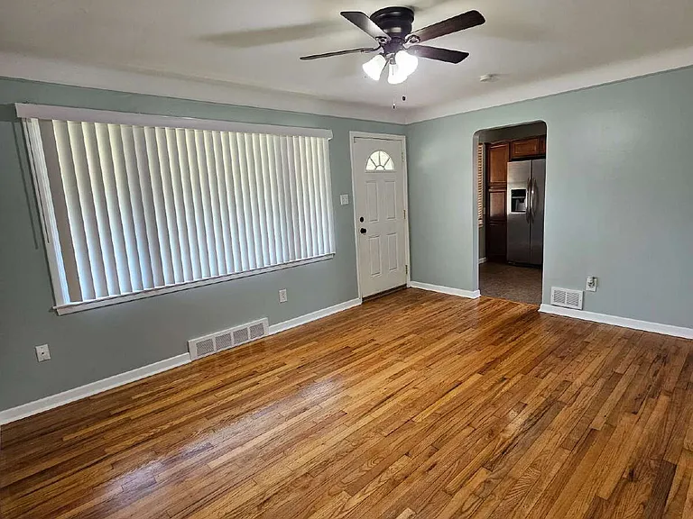 8457 McKinley Ave — Photo 3