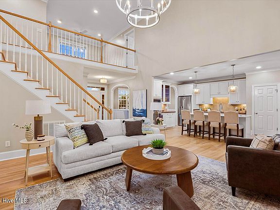 5th image of 4910 Glennburn Court