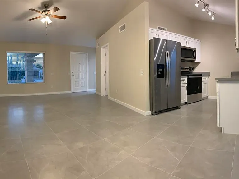 3014 W Runion Dr — Photo 3