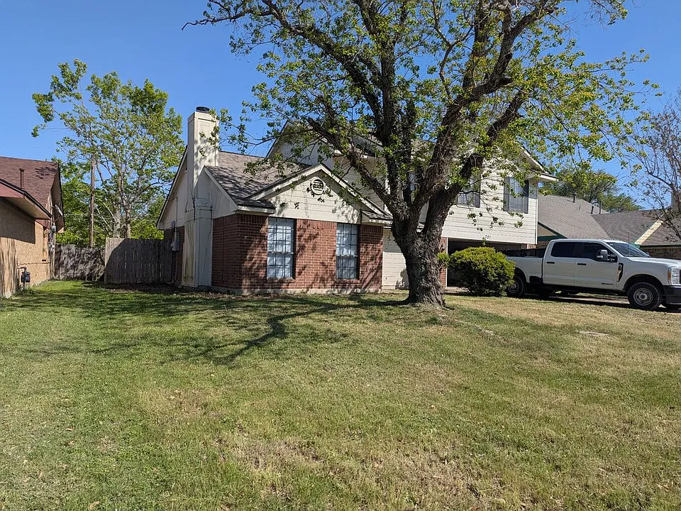 701 Brazos Dr