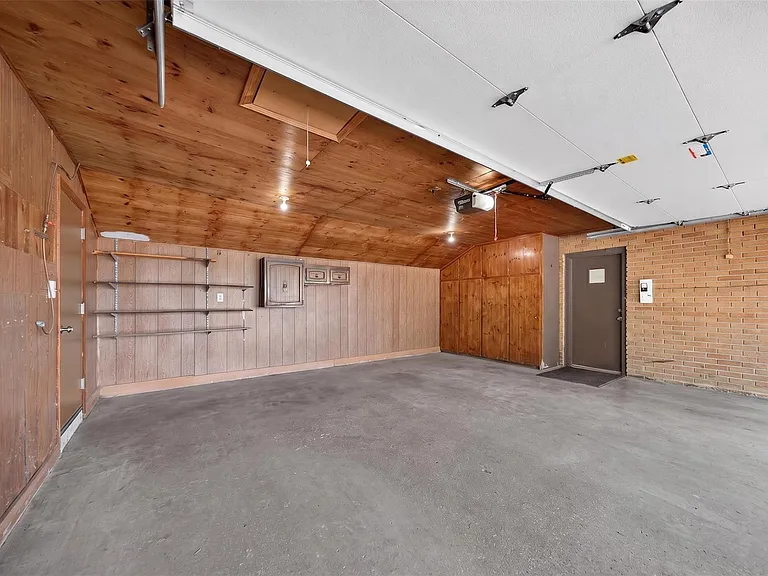 2079 Klingensmith Rd — Photo 29