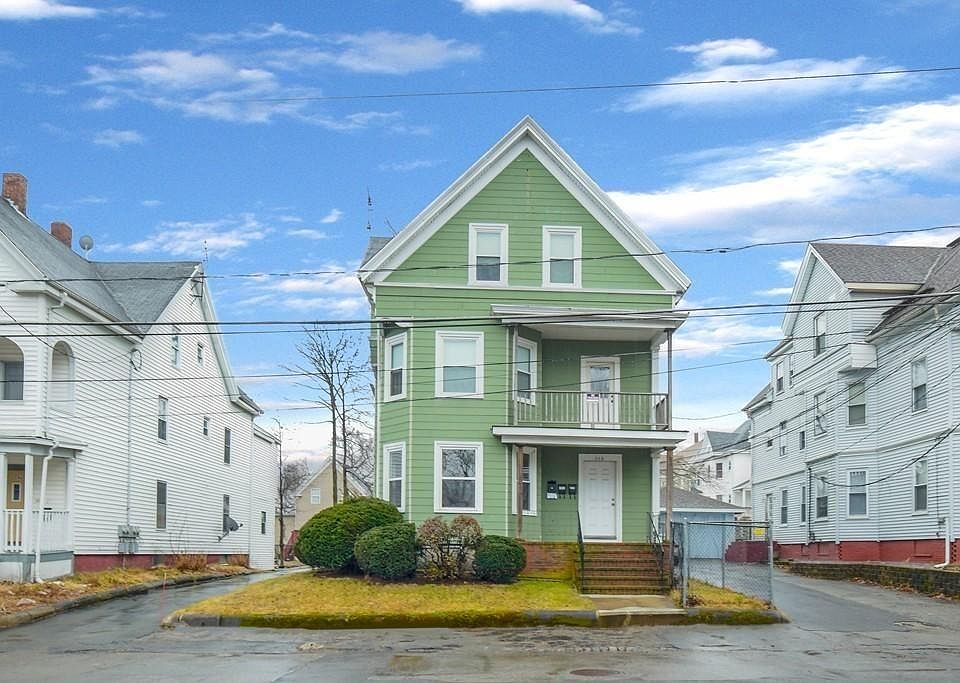 2nd image of 246 Green St APT 1