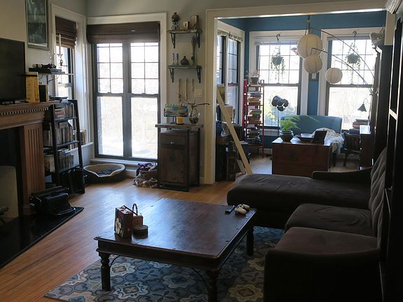 2nd image of 1159 W Farwell Ave APT 2W