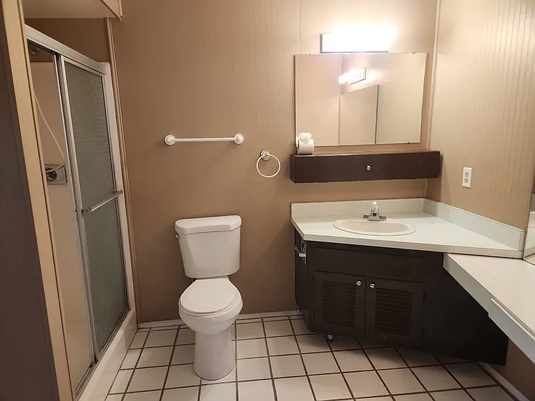 4330 W Royal Palm Rd — Photo 20