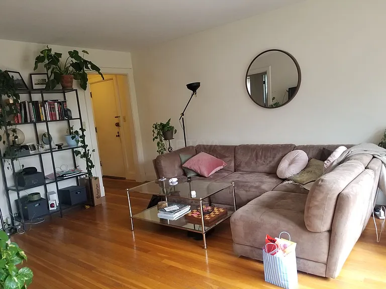 10 Forest St #10 — Photo 8