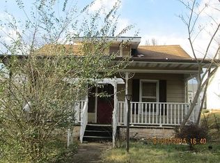 1009 E Unaka Ave, Johnson City, TN 37601