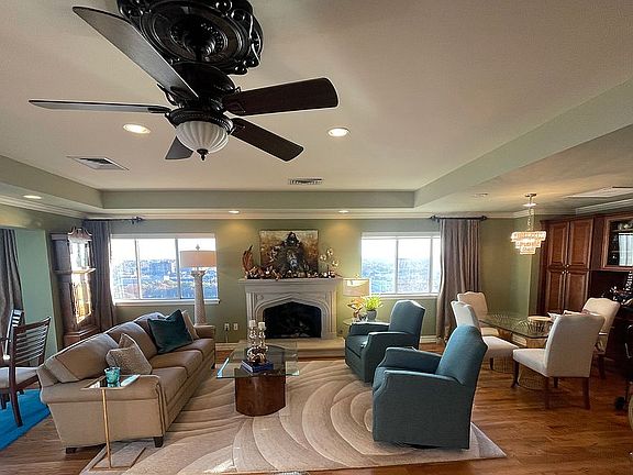 EAST SIDE GREAT ROOM