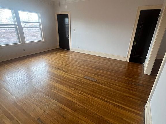 4th image of 2676 Mayfield Rd Unit 14