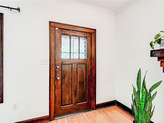 5th image of 6007 Carrollton Ave