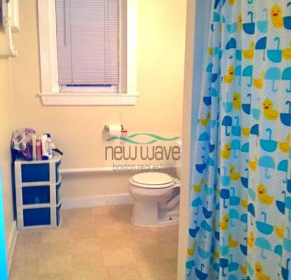 447 Park Dr #B — Photo 4