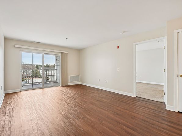 1535 Main St Unit 404