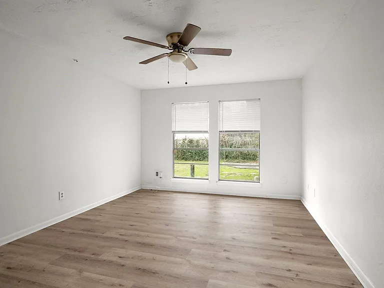 706 Shenandoah Dr — Photo 29