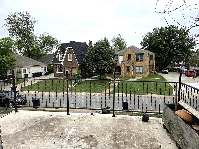 1809 N Gatewood Ave — Photo 13
