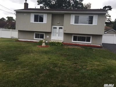 96 Fulton St, West Babylon, NY, 11704