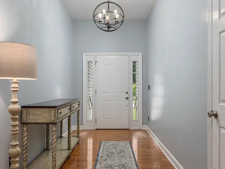 4845 Waverly Ct — Photo 2