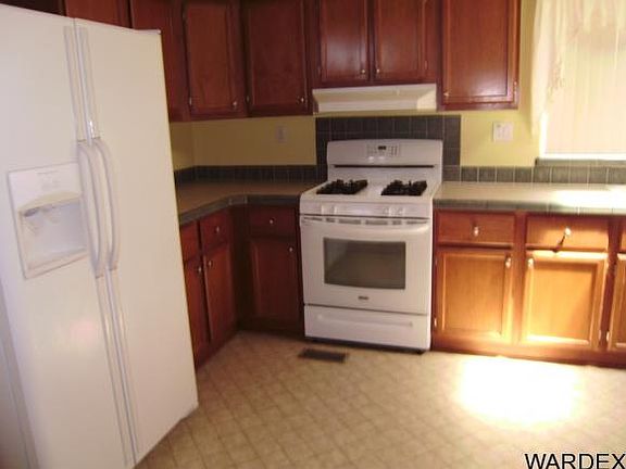 5th image of 2656 E Davida Ave