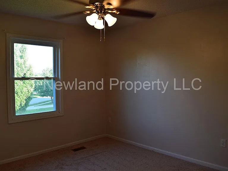 14306 S Summit Ct — Photo 19