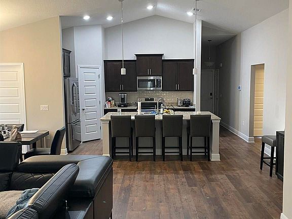 2nd image of 3307 Duke Dr