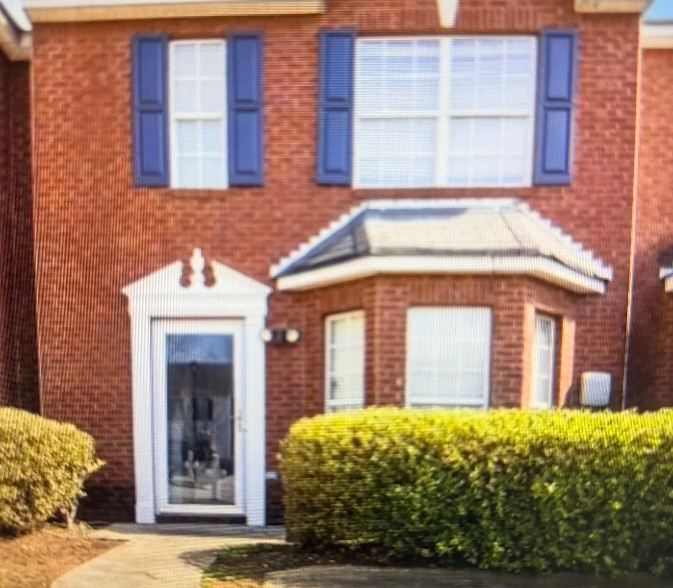 3 bed, 2.5 bath, 1422 sqft, $2,000 — Photo 1