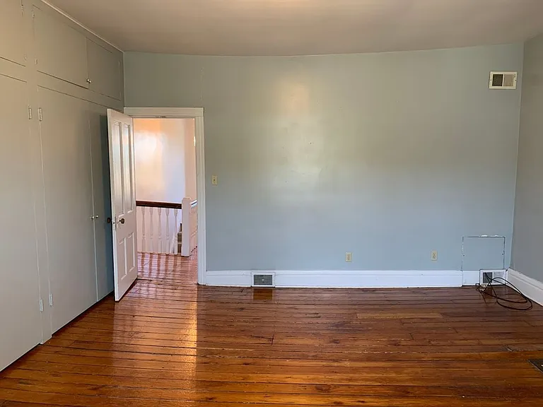 5431 Howe Street — Photo 22
